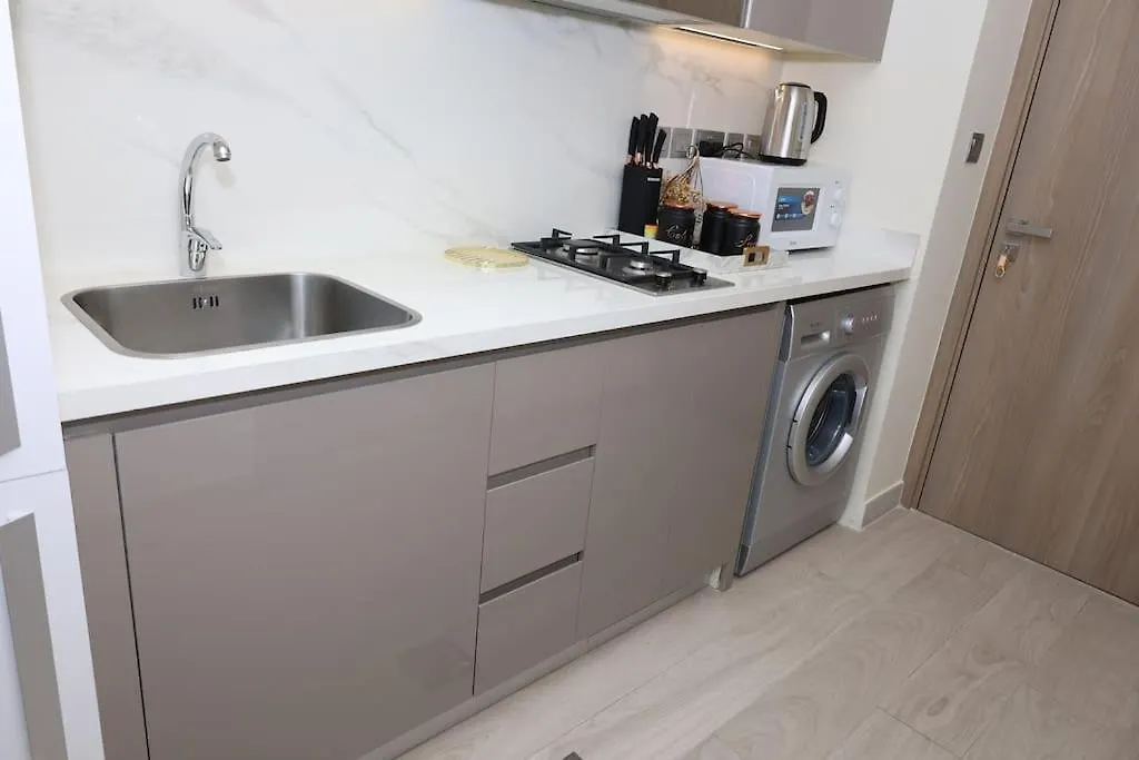 Apartamento Superb Studio By The Creek View Dubái Emiratos Árabes Unidos