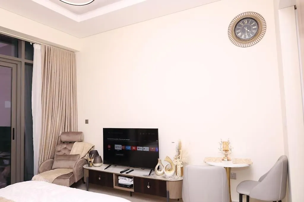 Superb Studio By The Creek View Dubai United Arab Emirates